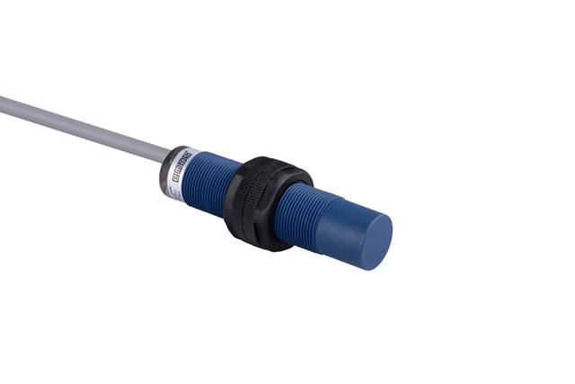 Plastic Nonflush NPN-NC 2-10mm 2m Cable M18 Capacitive Sensor